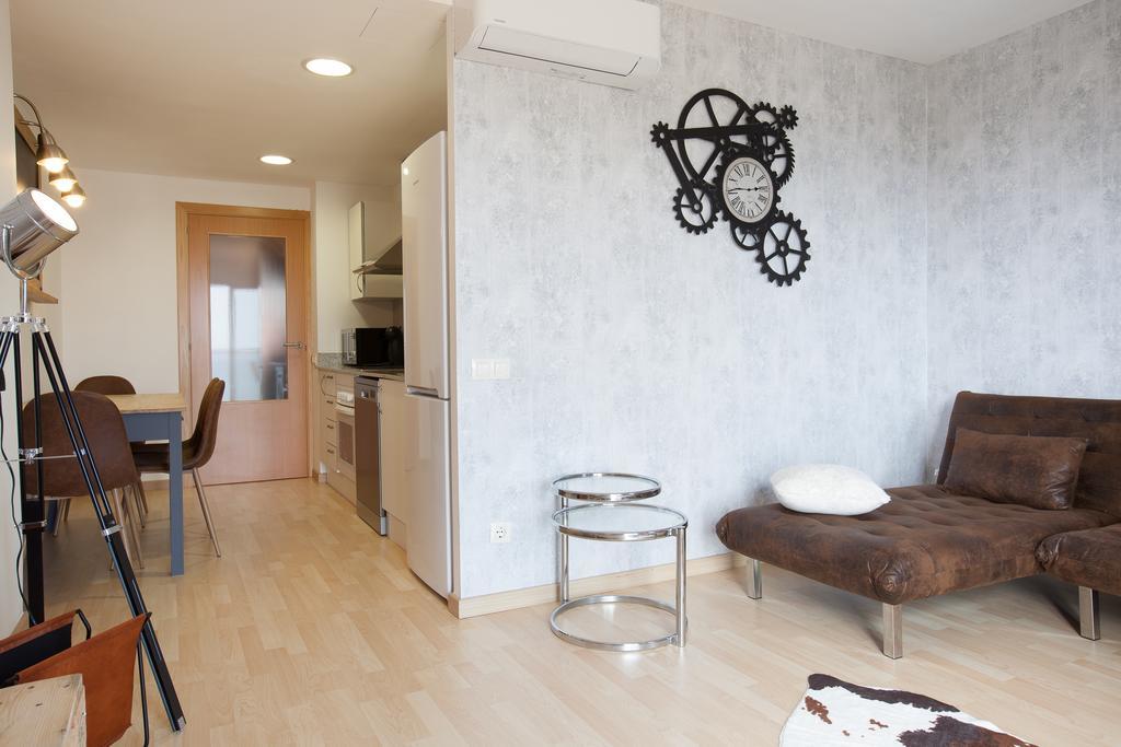 Apartment Beach Front Canet Canet De Mar Eksteriør billede