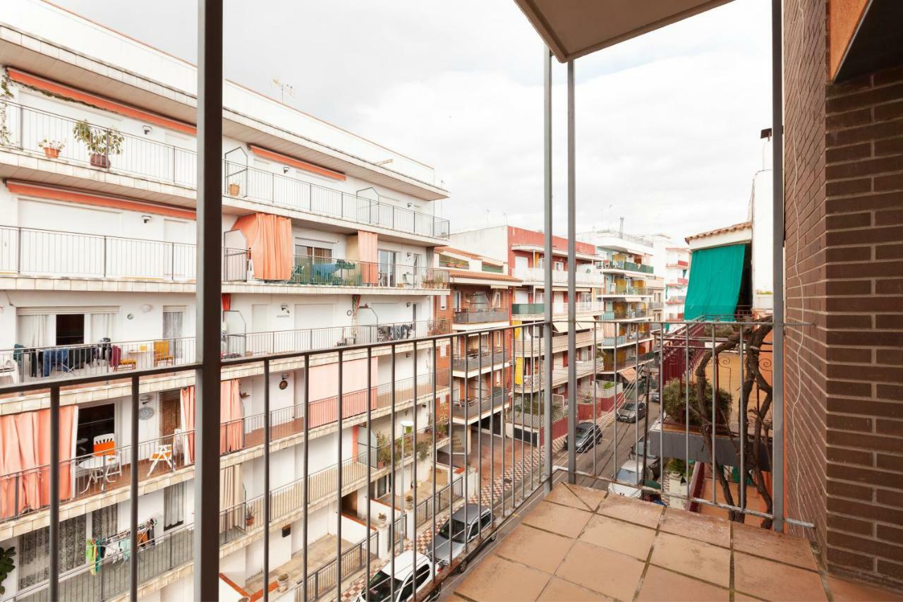 Apartment Beach Front Canet Canet De Mar Eksteriør billede